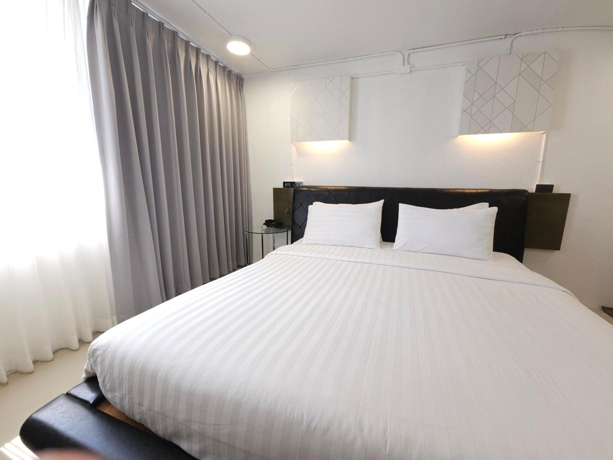 R1 Nimman Hotel Chiangmai — Photos 1